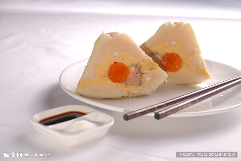 咸蛋黄猪肉粽 粽子