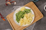 土豆炖豆角俯拍