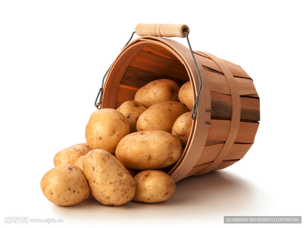 木桶倾倒的土豆