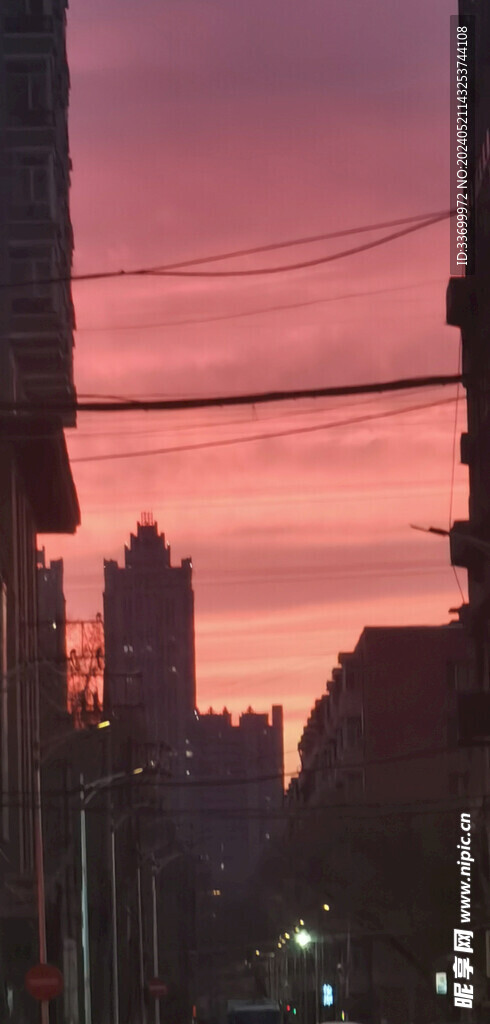 城市夕阳