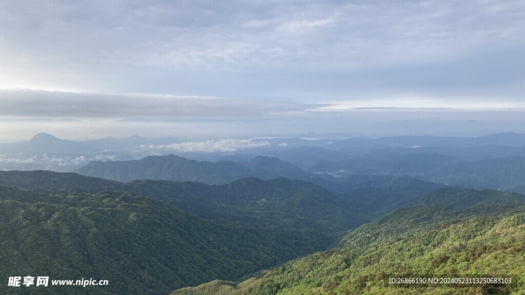 九宫山风景 铜鼓包山顶