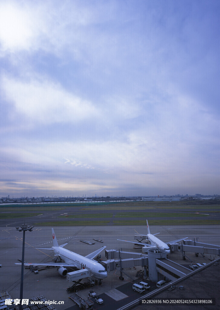 机场