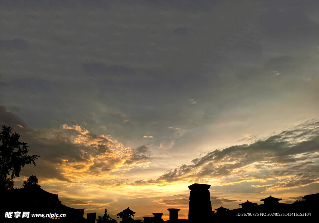 夕阳 