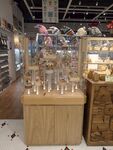  木雕吧台展台商品陈列