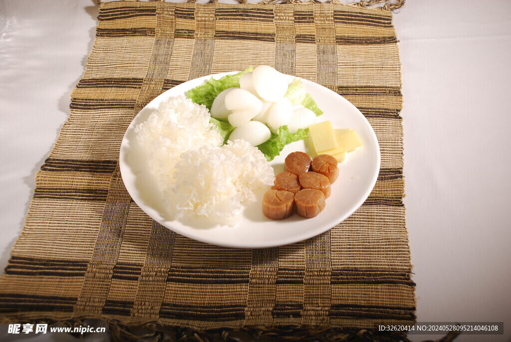 瑶柱银耳 汤底食材