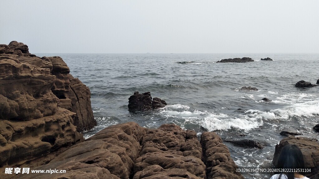 礁石海岸