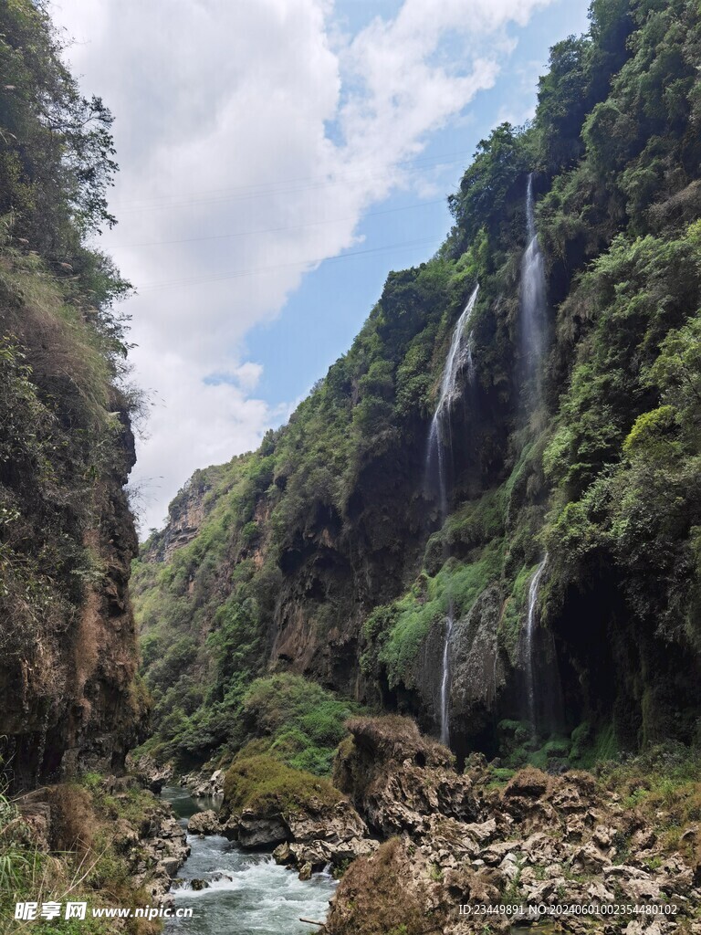 马岭河峡谷瀑布群