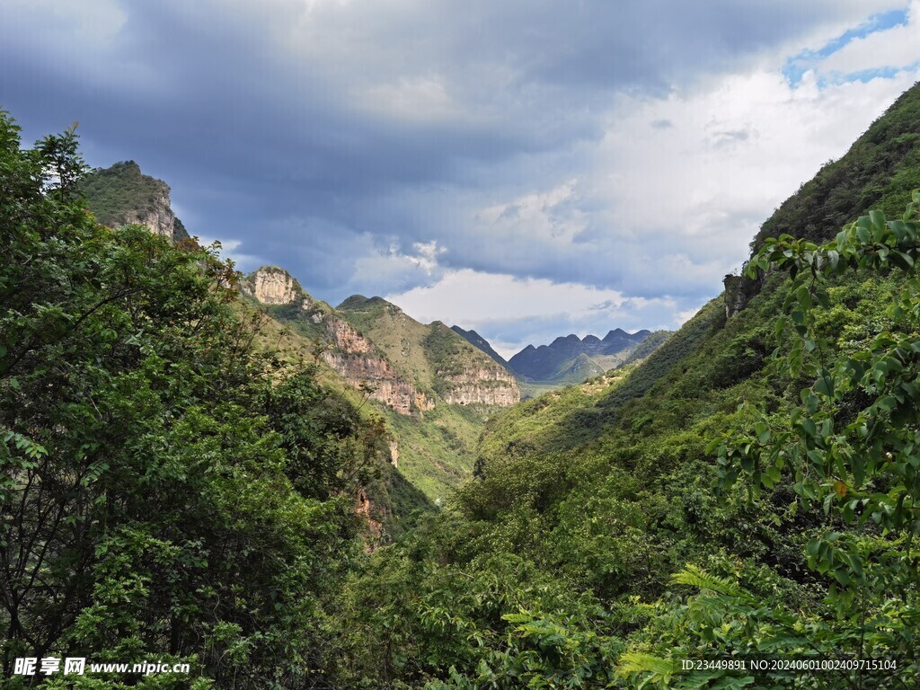 马岭河峡谷山川风景