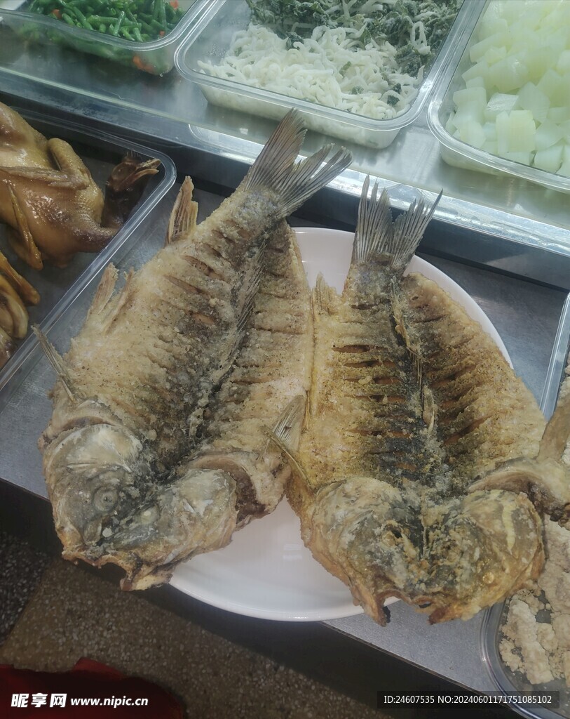 炸鱼