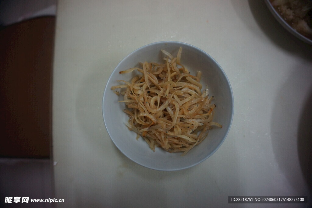 银丝鱼