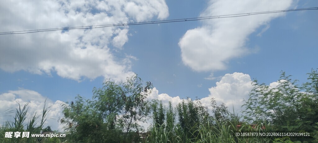 天空