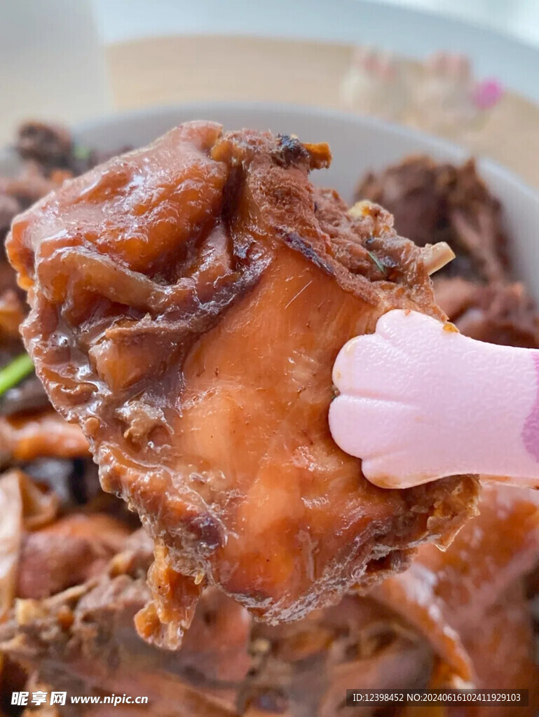 卤鸡肉