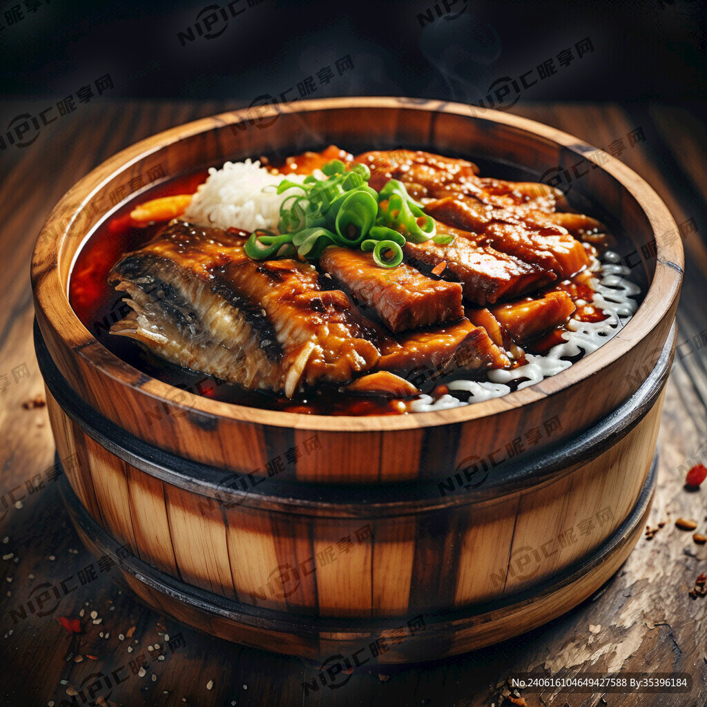 红烧鱼块木桶饭