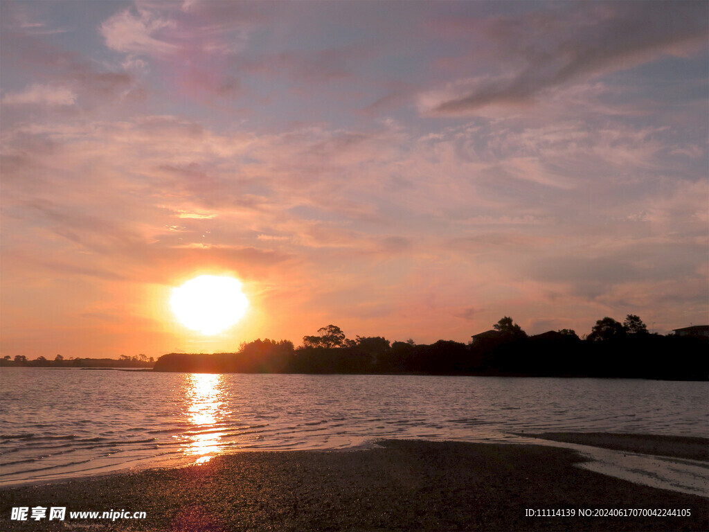 奥克兰海边夕阳风景