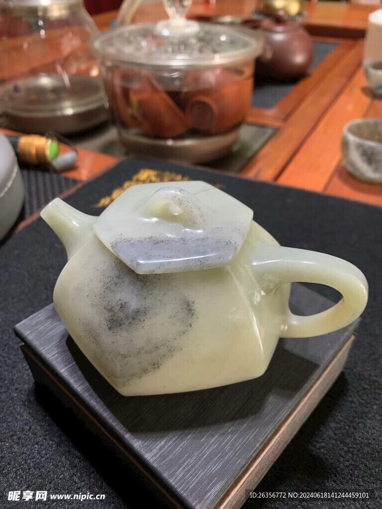 玉茶壶