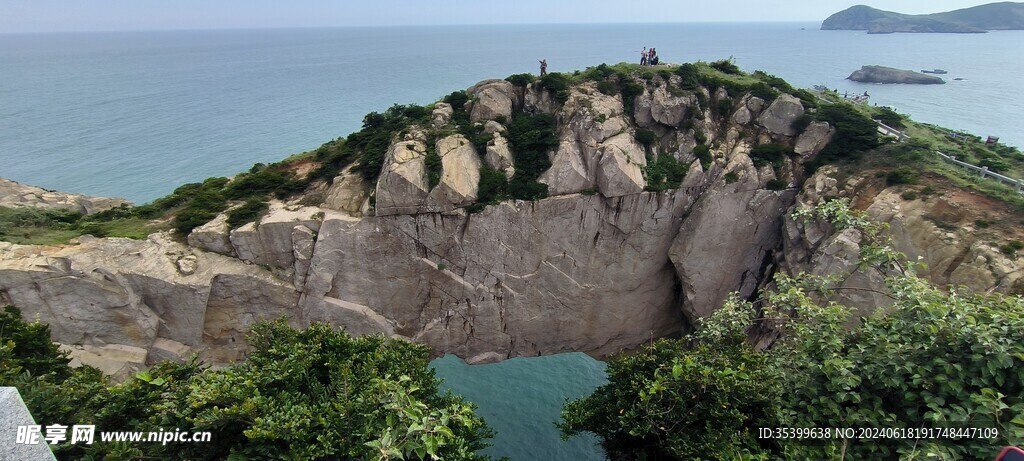 海上石桥