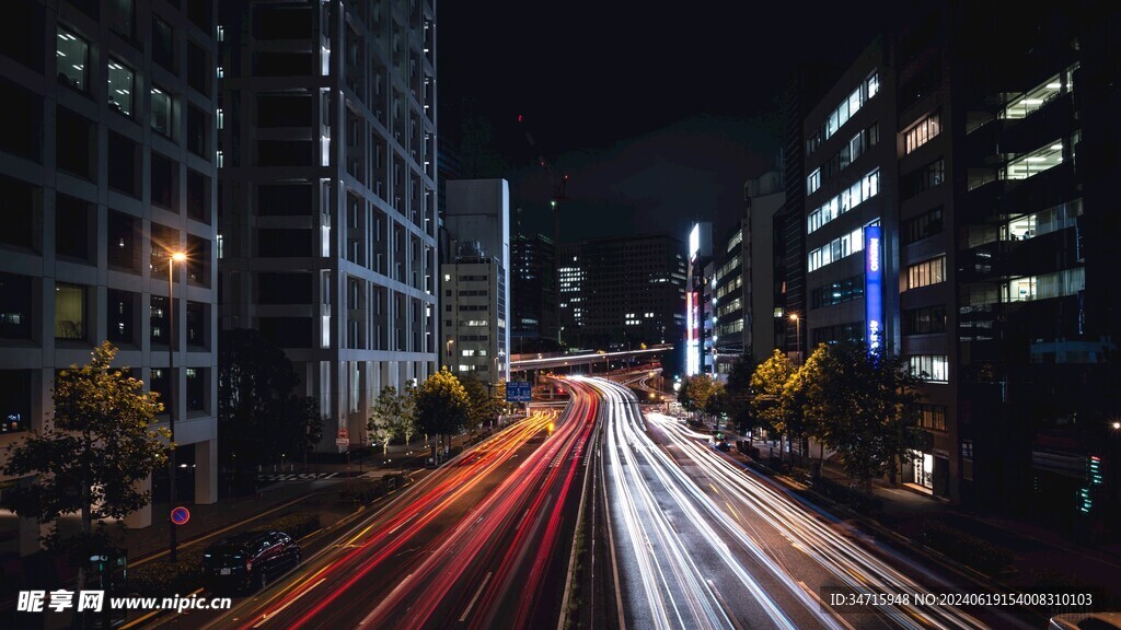 夜晚城市交通光线