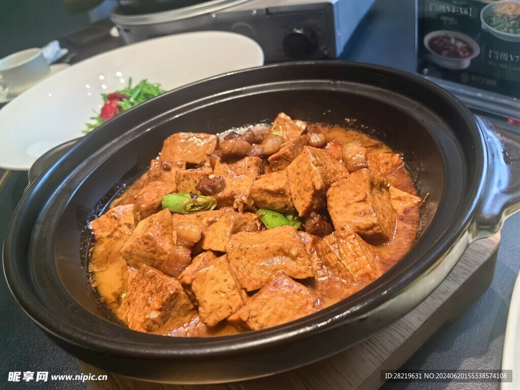 葱烧豆腐