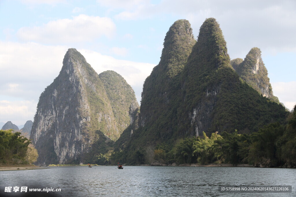 桂林山水山峰近景