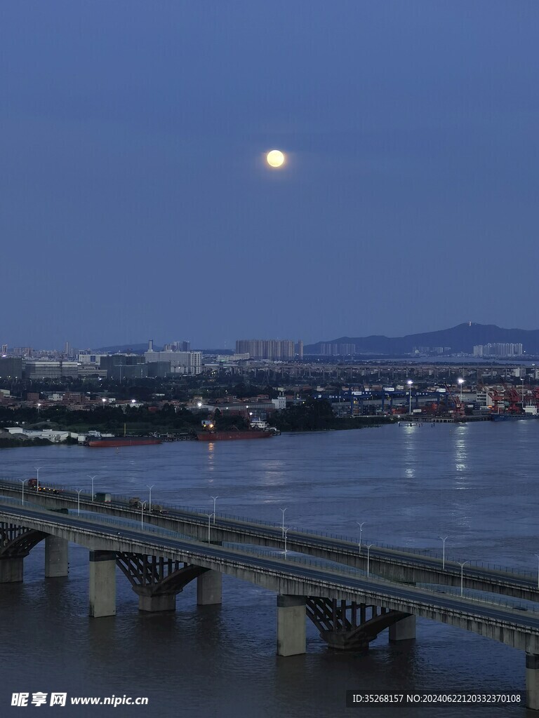 大桥夜景