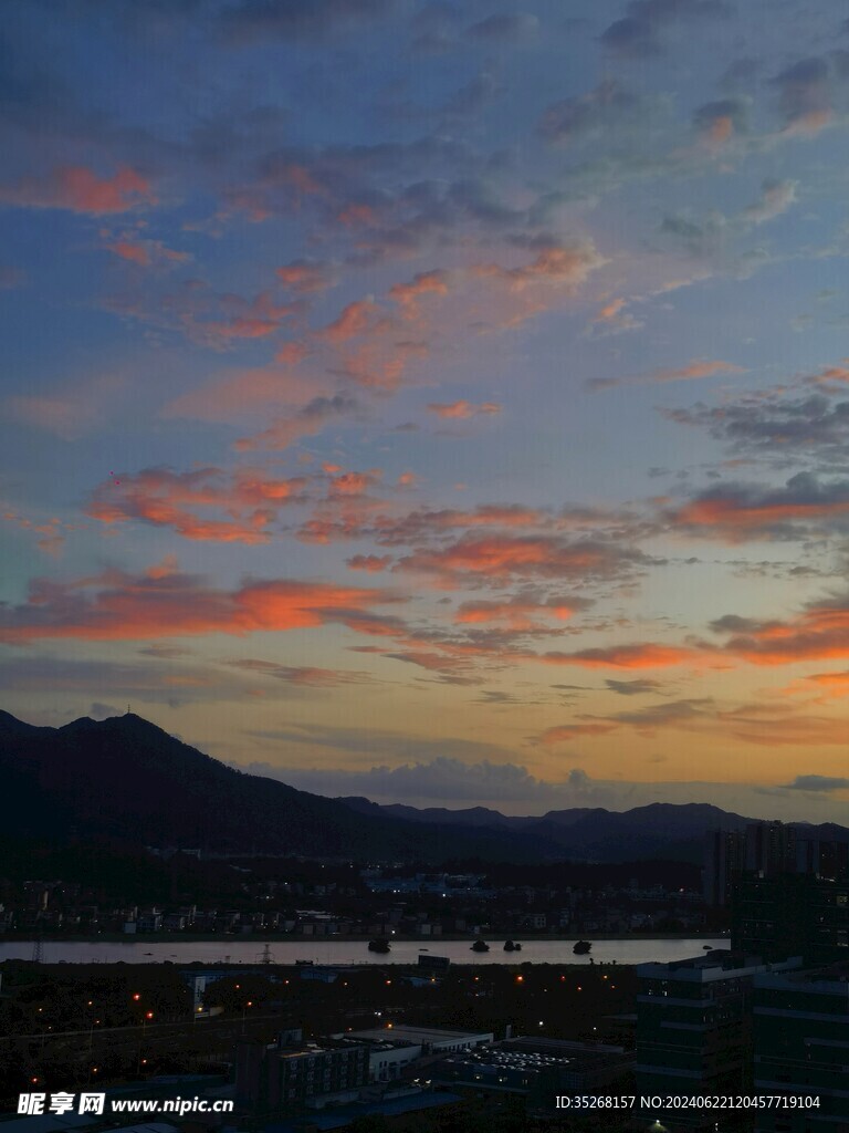 晚霞日落