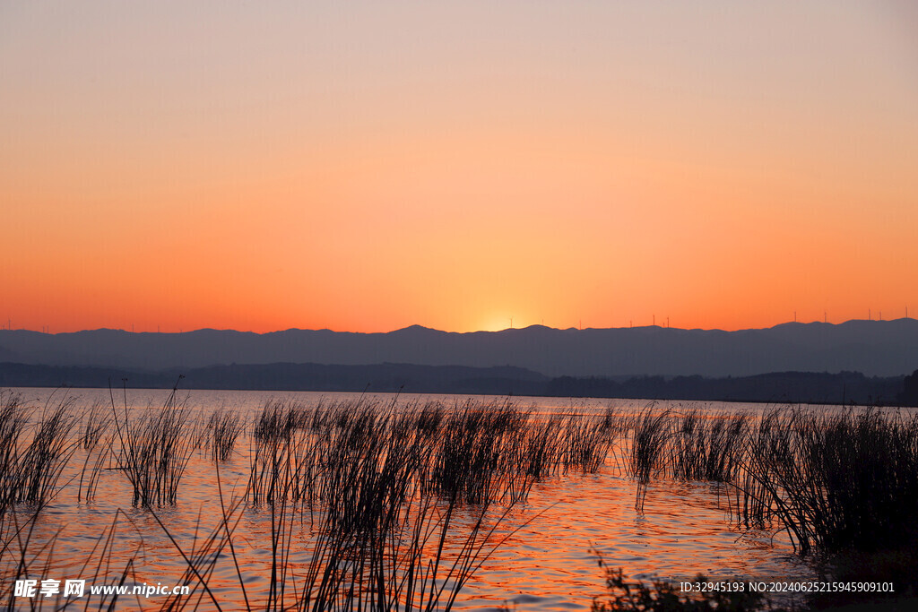 草海夕阳