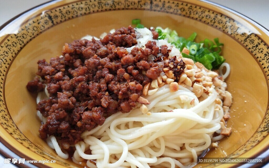 炸酱面