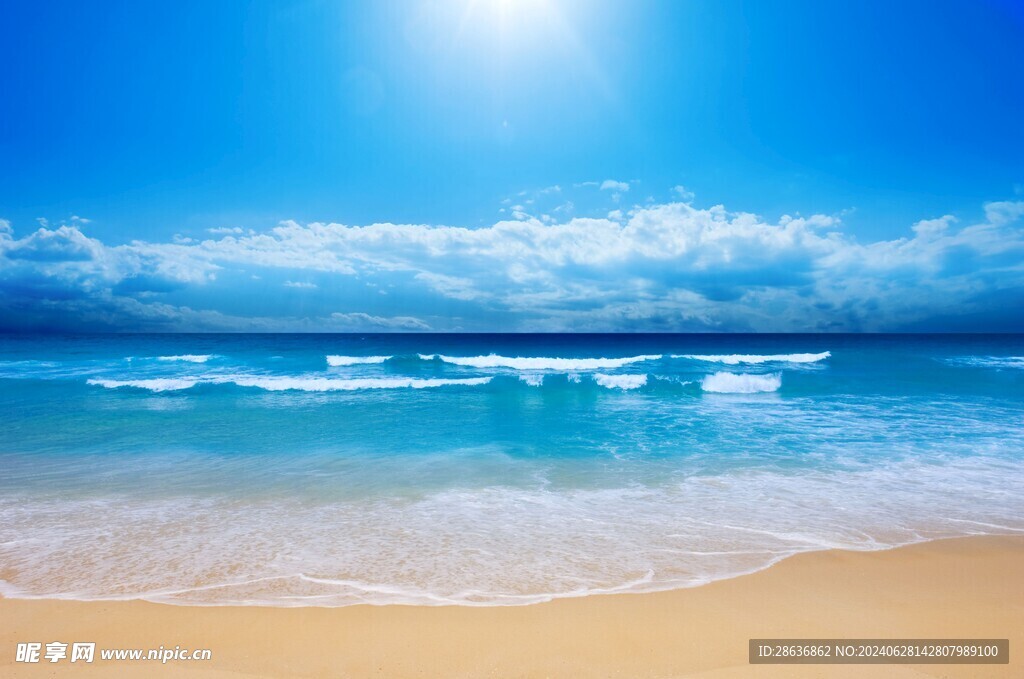 蓝天白云自然海滩沙滩背景