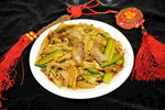 腐竹炒风干肉片