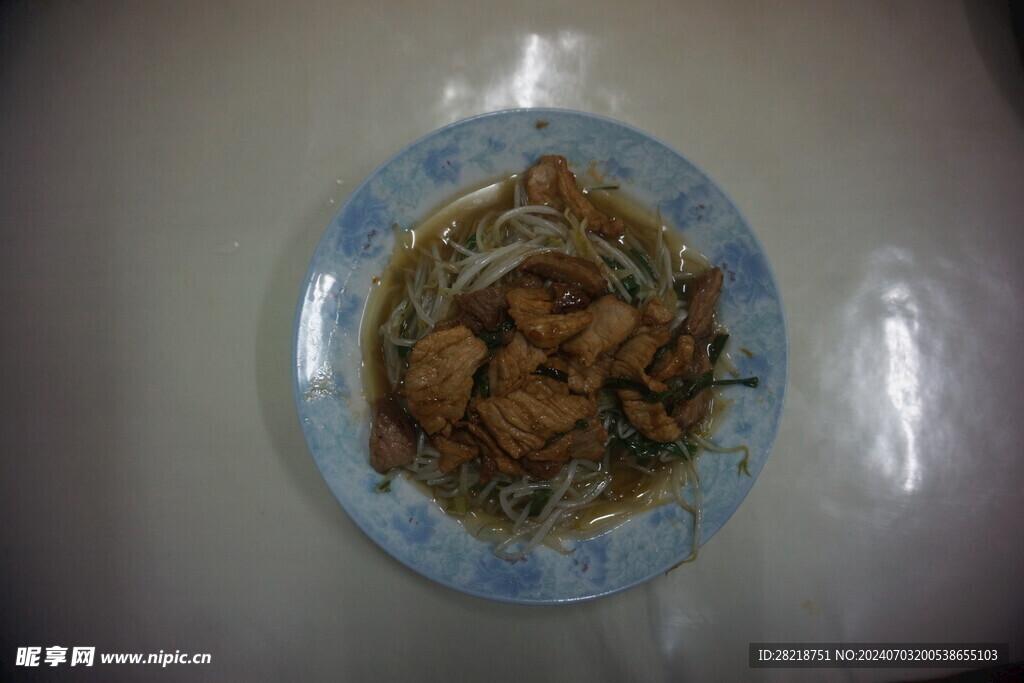 瘦肉炒豆芽