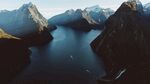 连绵的山峰