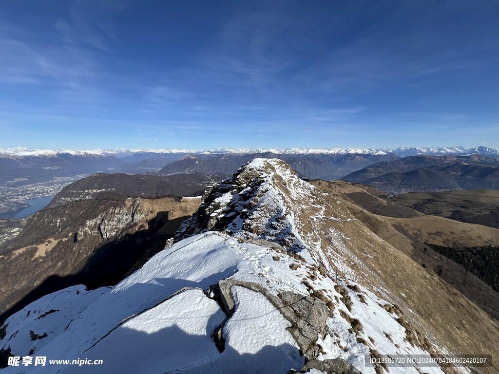 雪山