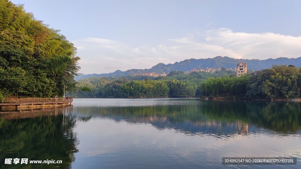 暮色天岛湖