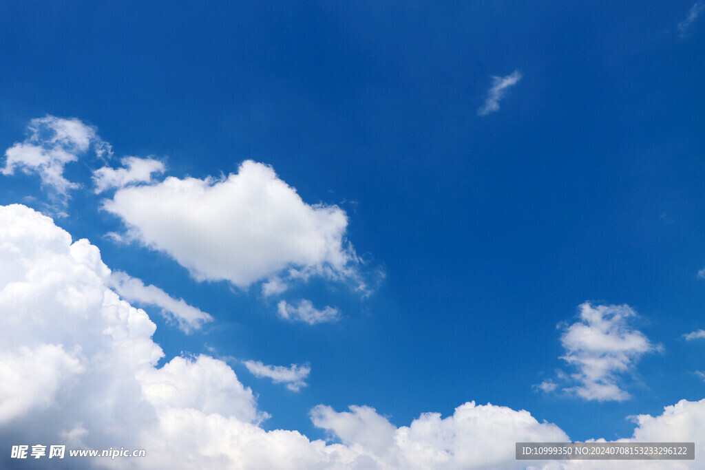 蓝天白云