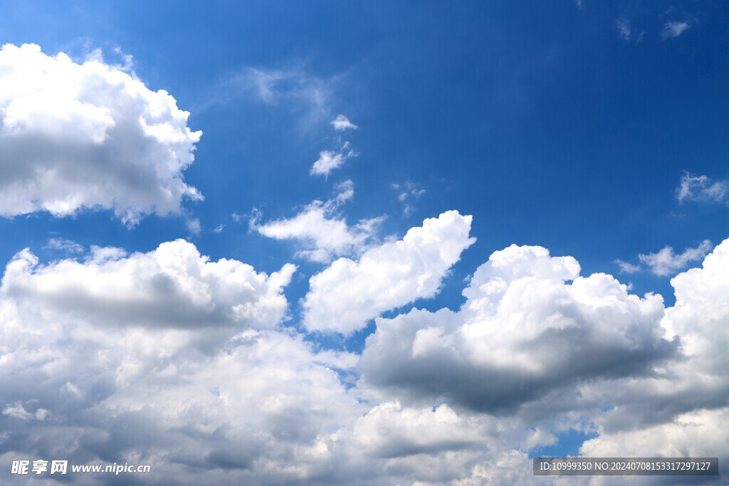 蓝天白云