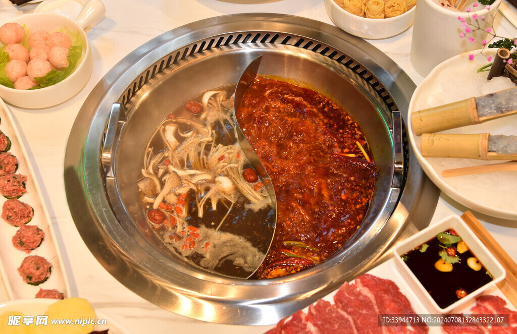 菌汤鸳鸯锅底