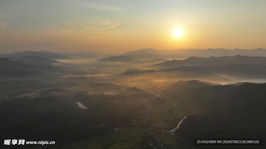 乡村振兴朝阳清晨日出田园乡村