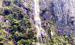 新西兰米福峡湾风光