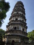 虎丘塔