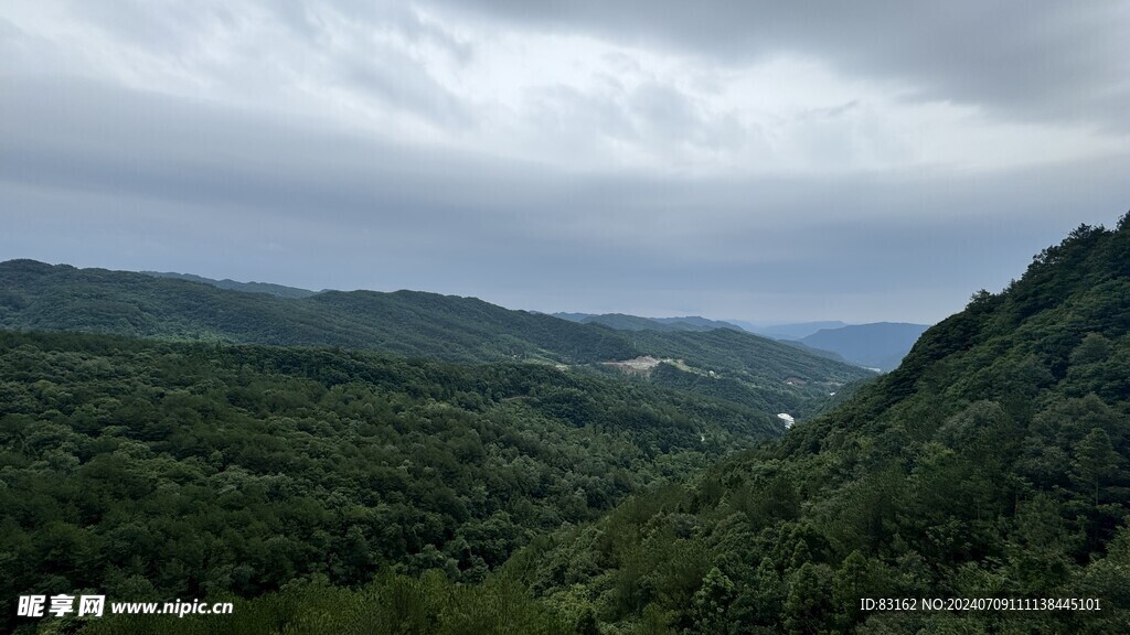 大巴山