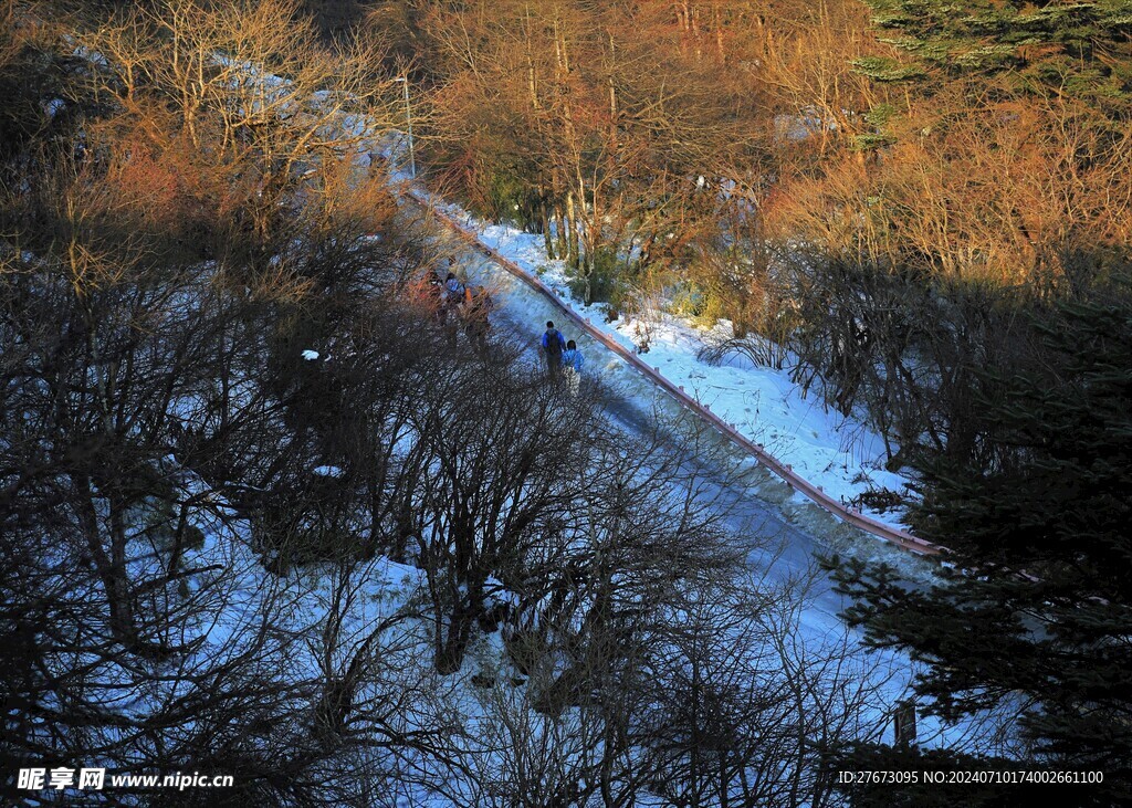 峨眉雪