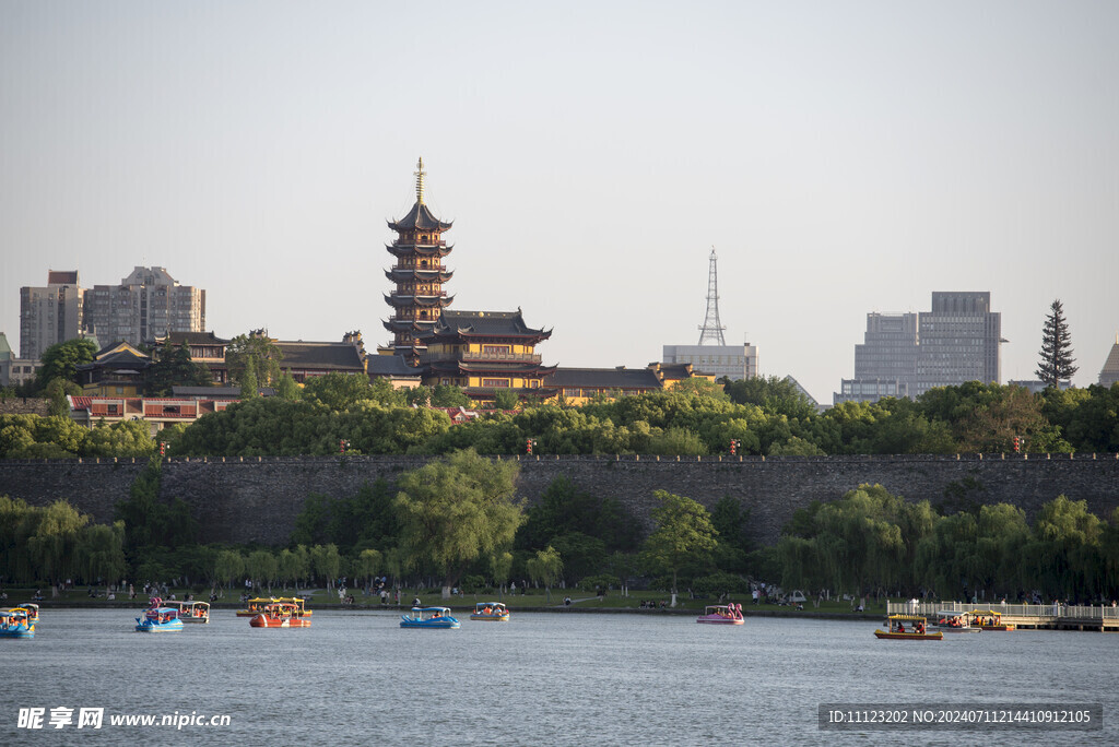 鸡鸣寺