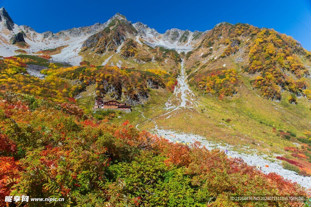 山岳胜景地