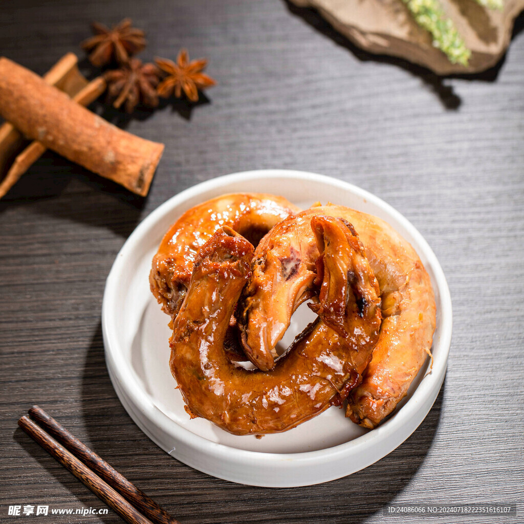 甜辣鸡脖 