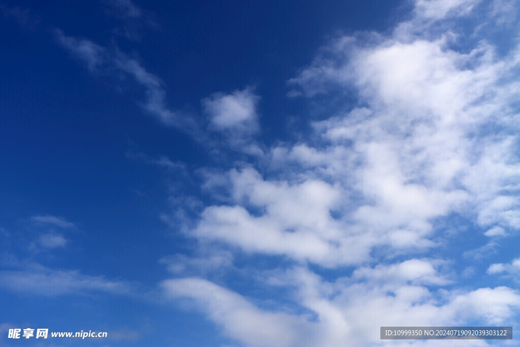 蓝天白云