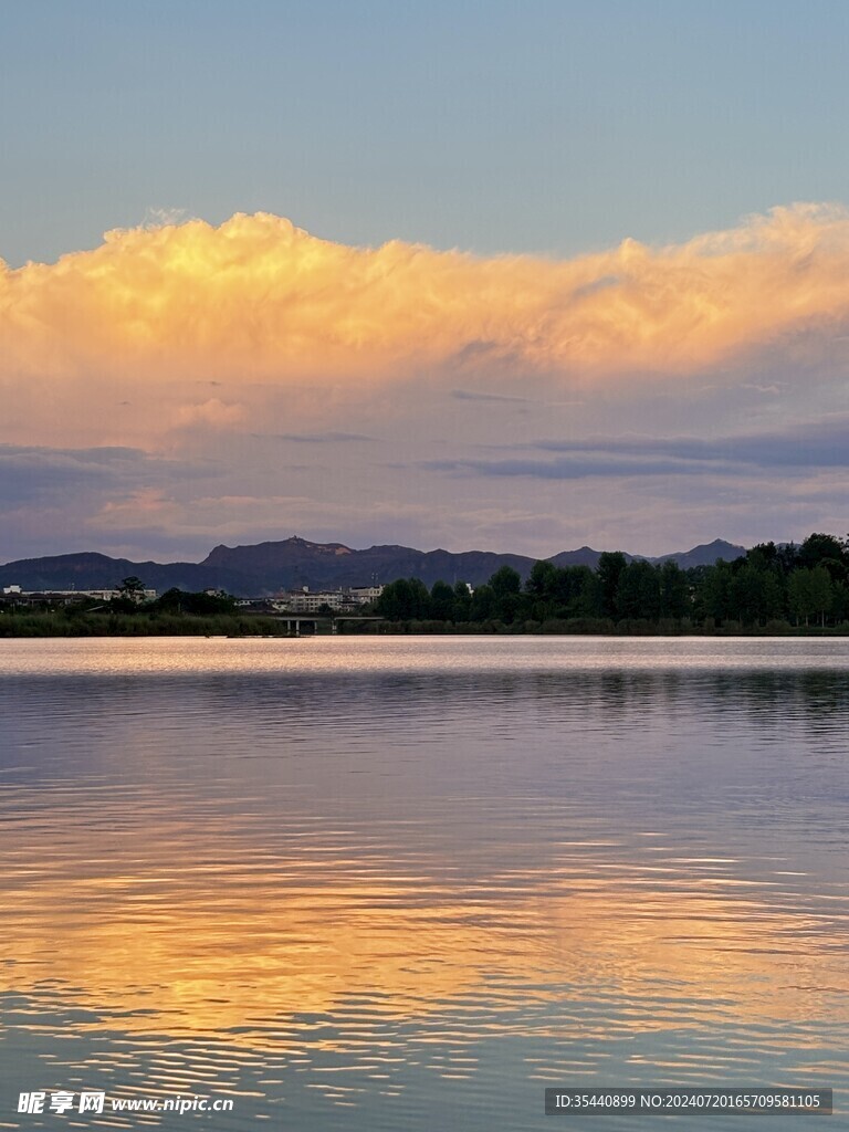 晚霞