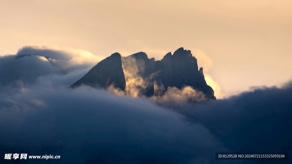 高山云海