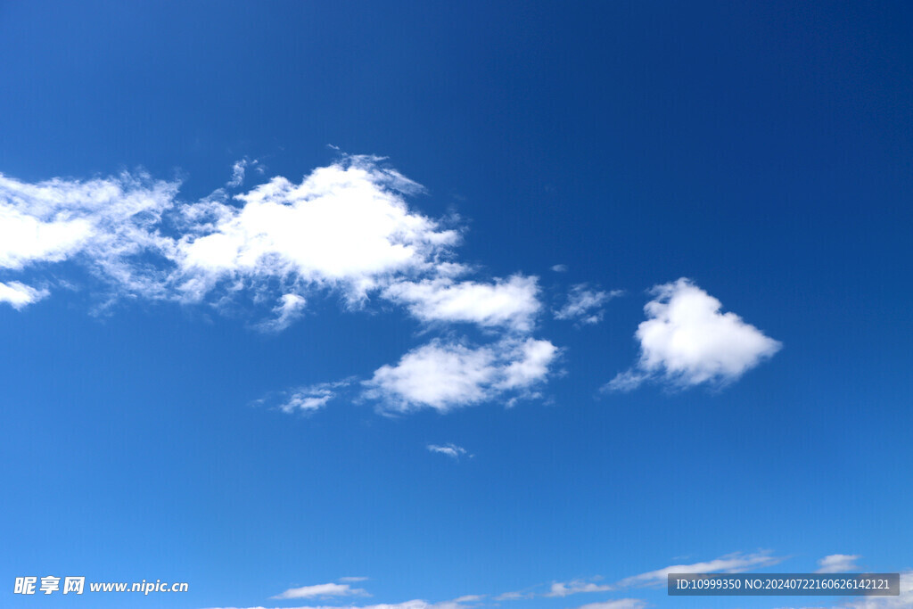 蓝天白云