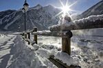 雪中道路