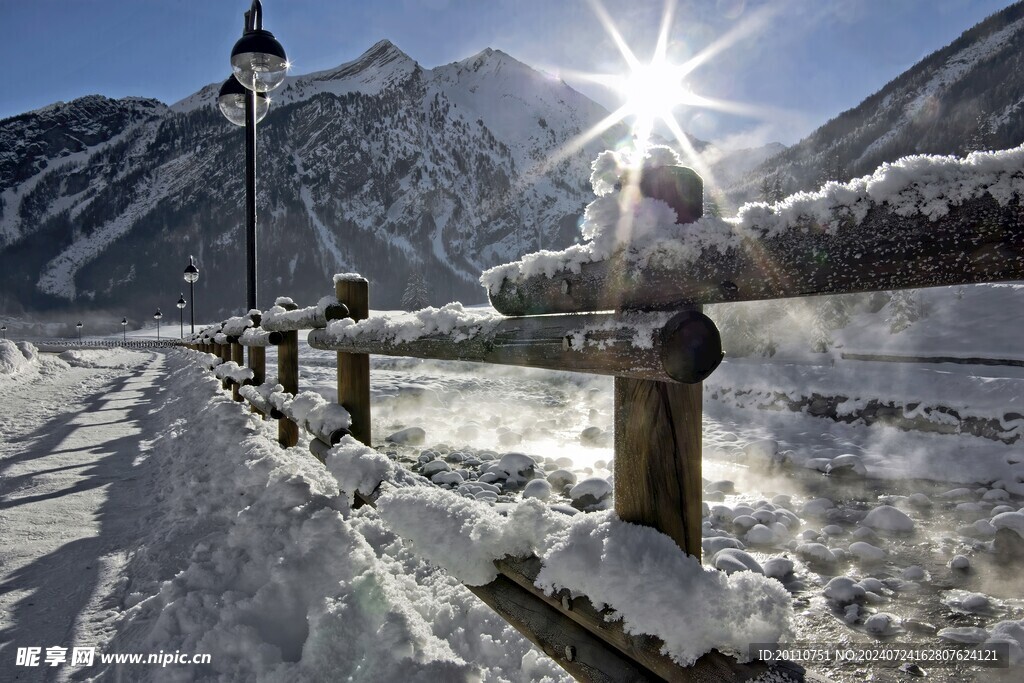 雪中道路